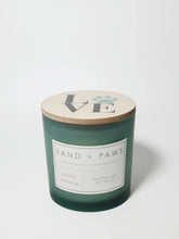 Sand + Paws White Vanilla 21 oz scented candle