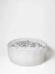 Winter White 33 oz scented candle